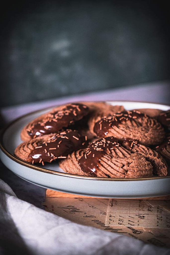 Read more about the article Chocolate Butter Cookies