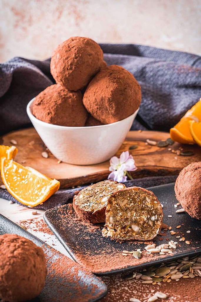 Read more about the article Oat Energy Balls with Orange