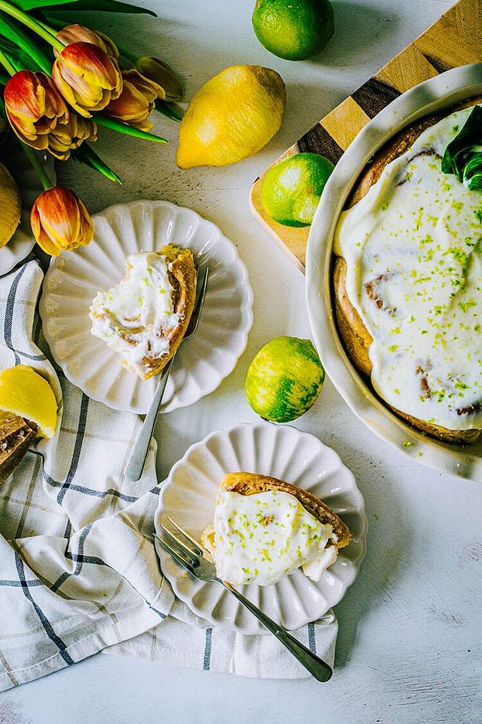 Read more about the article Lemon Rolls with Lemon Cream