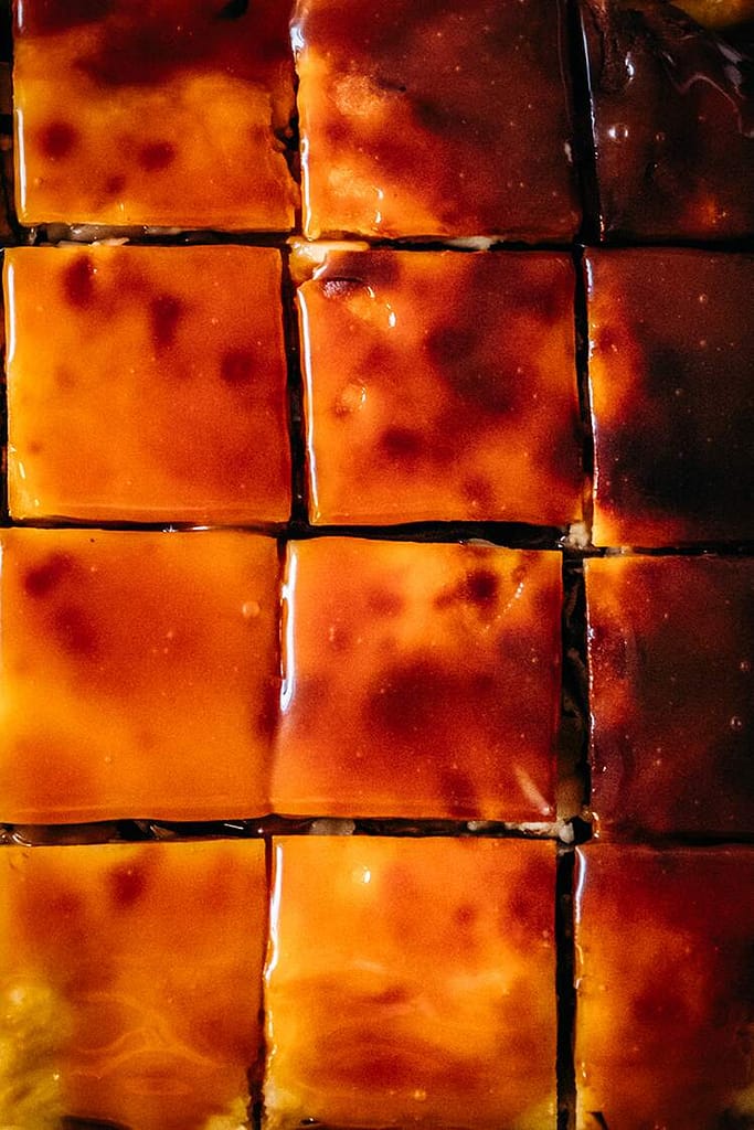 Read more about the article Apple Cake with Caramel Sauce