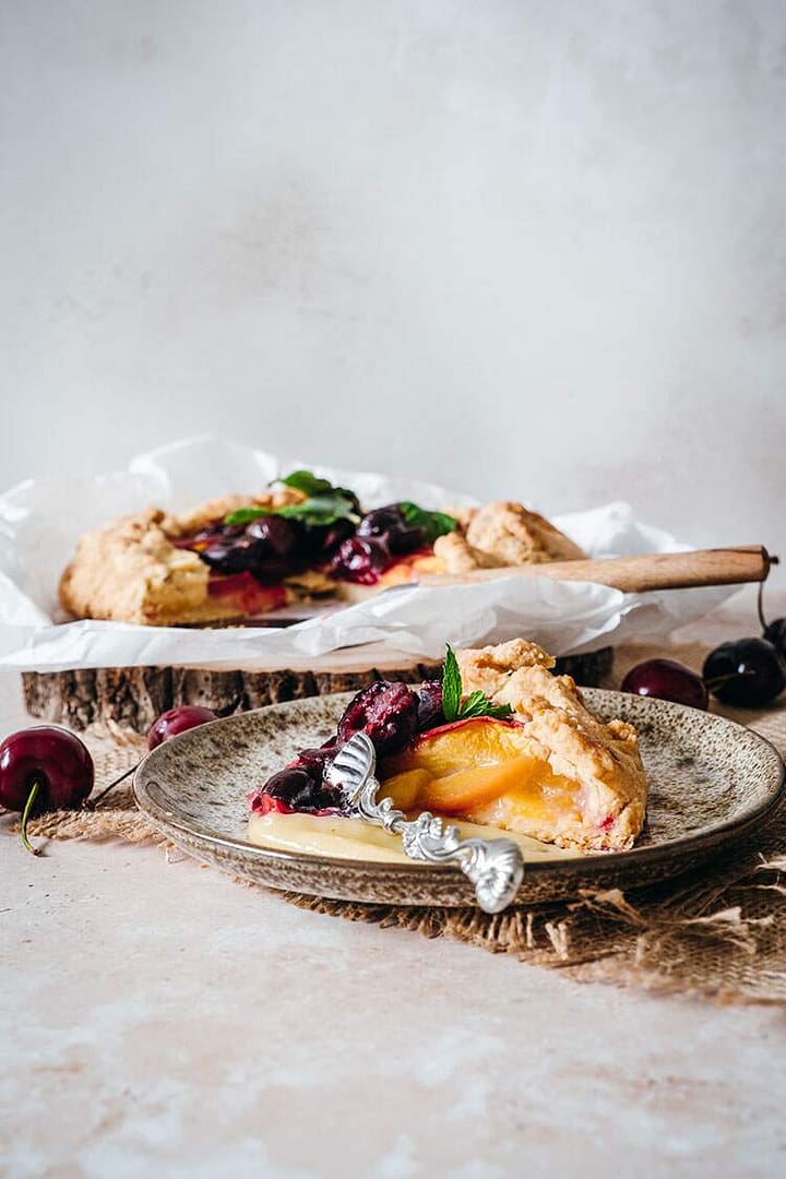 Read more about the article Galette with Peach and Cherry Filling